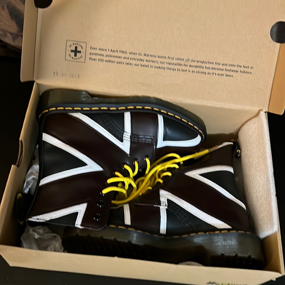 Dr. Martens Union Jack 1460 Pascal Boots. Great Used Condition.